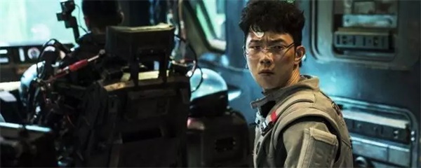 票房破40億的《流浪地球》，隱藏著重大的教育意義！