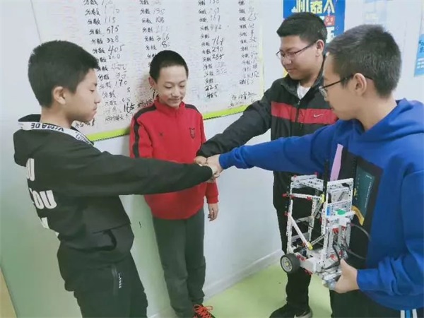2019 RoboRAVE國(guó)際教育機(jī)器人大會(huì)亞洲分會(huì)童程童美專場(chǎng)即將拉開(kāi)帷幕！