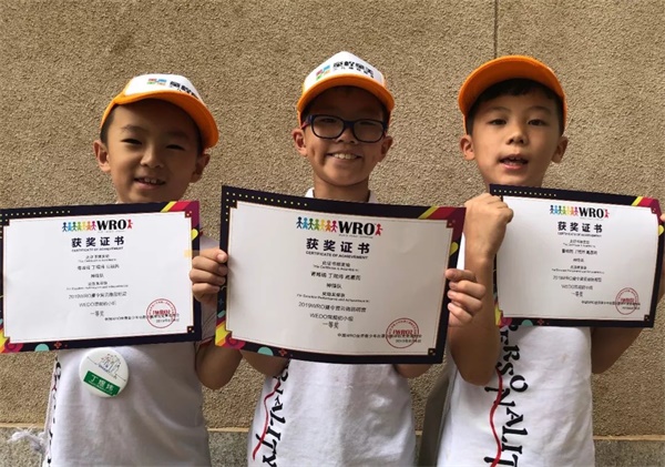2019WRO昆明營(yíng)：千余選手同臺(tái)競(jìng)技，童程童美150多位學(xué)員榮獲大獎(jiǎng)！ 